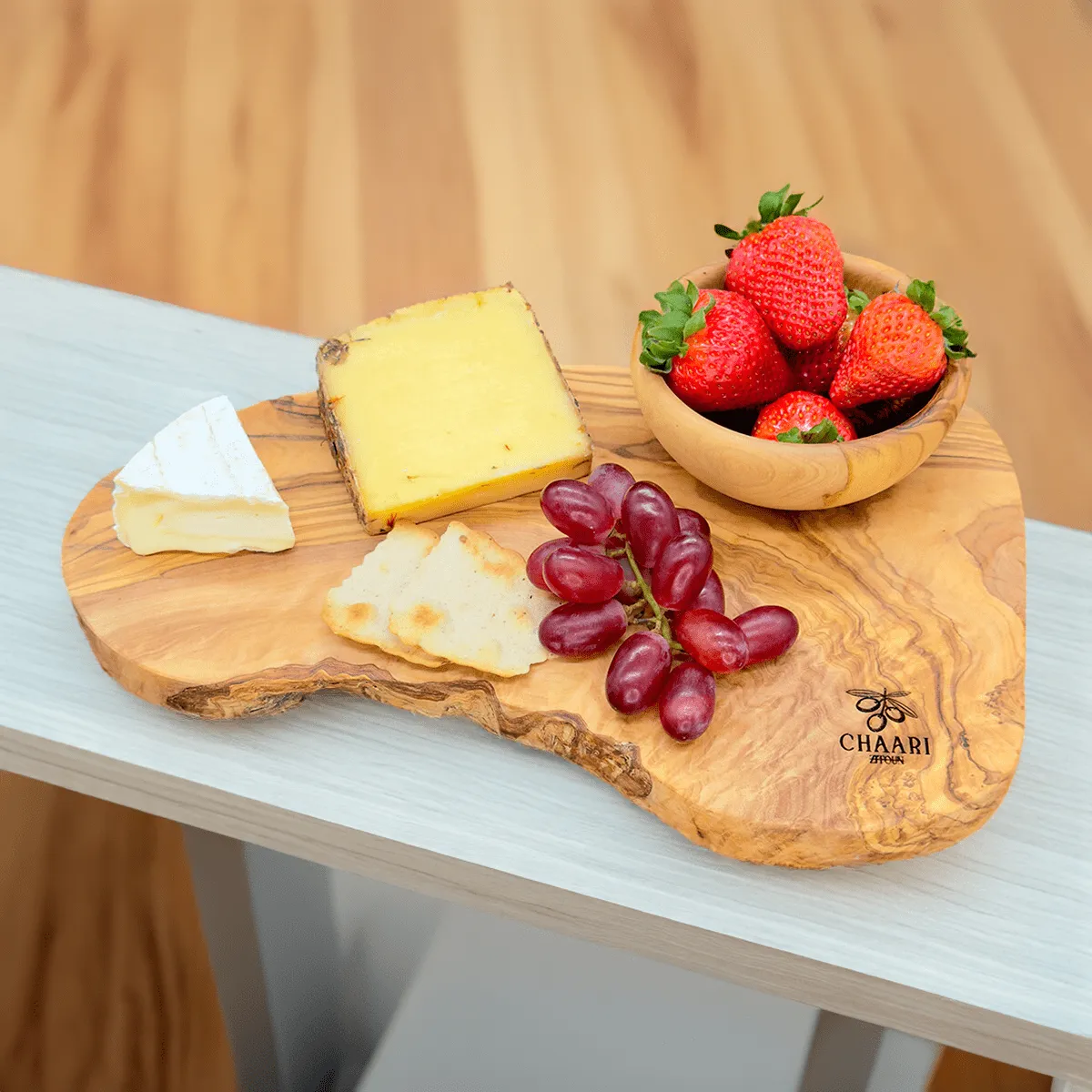 Schneidebrett aus 100% Olivenholz | Käsebrett Naturform | 30 - 50 cm