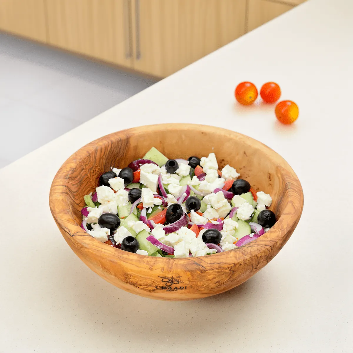 Salatschale aus Olivenholz - Abgerundet